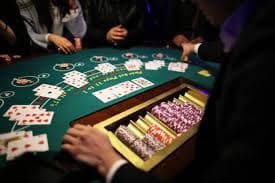 Tampilan halaman unduhan aplikasi bar togel dengan tombol unduh APK dan instruksi untuk Android